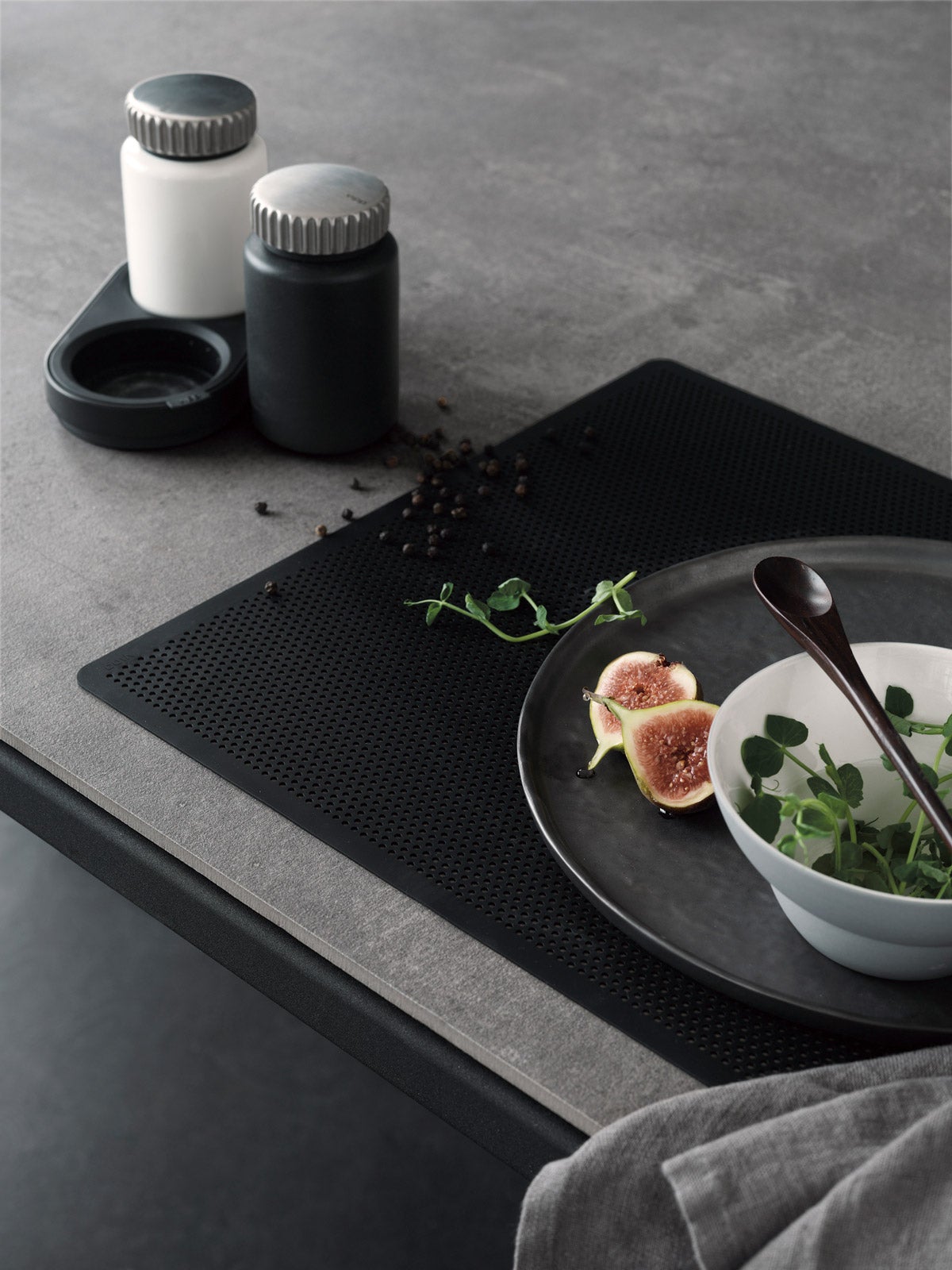 Vipp130_Placemat_Living02-high