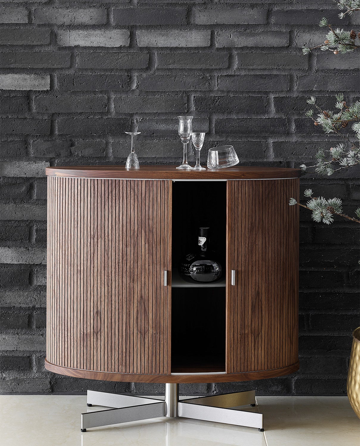 Barskab-AK1365-aaben-fri