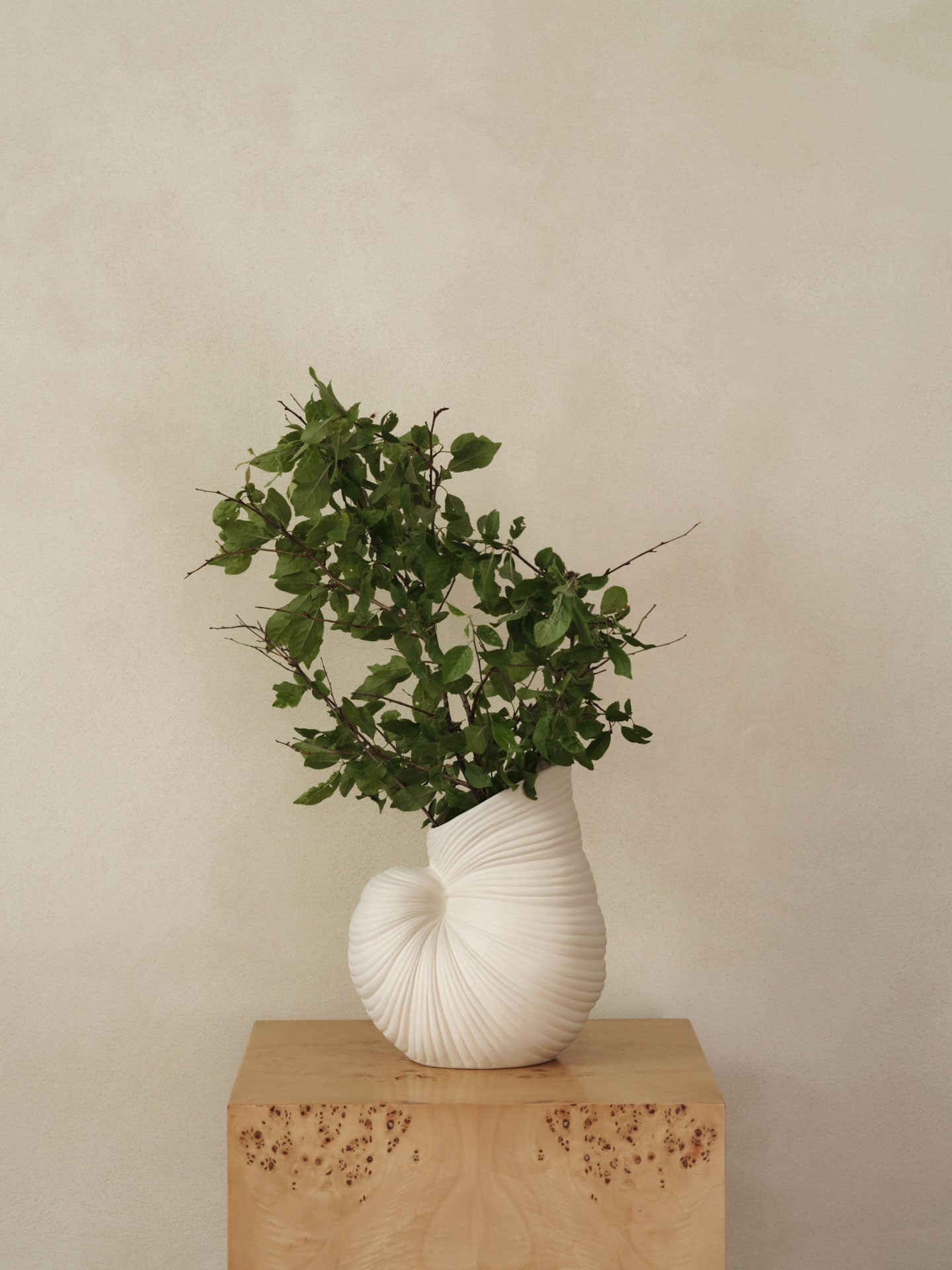 Ferm-Living-Shell-Vas-Miljo