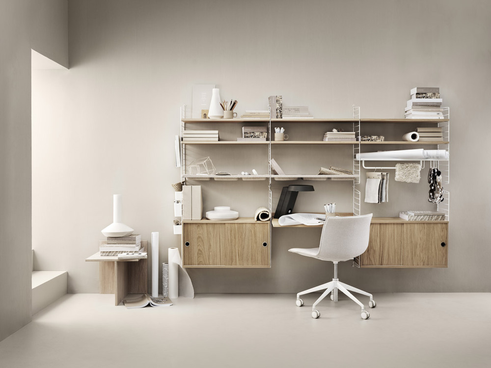 string-system-workspace-oak-white-accesories_landscape.jpg string-system-workspace-oak-white-accesories_landscape