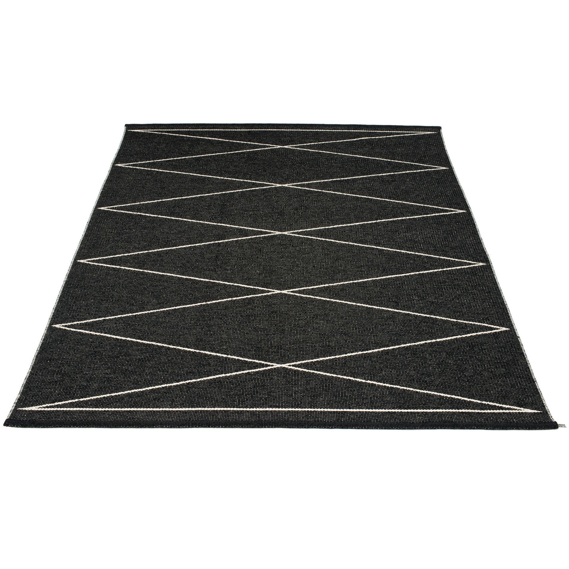 max-180-black