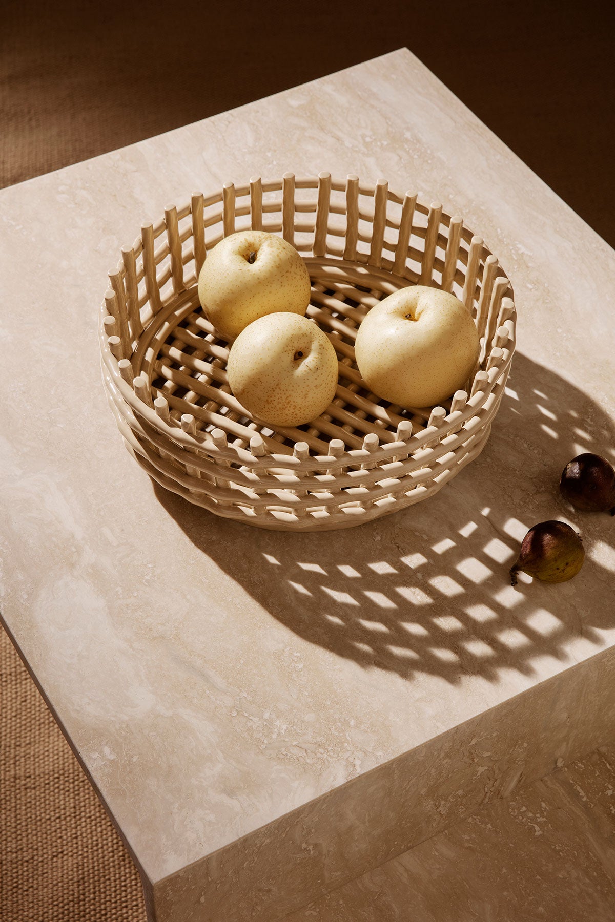Ceramic-Centerpiece-Cashmere-Miljo