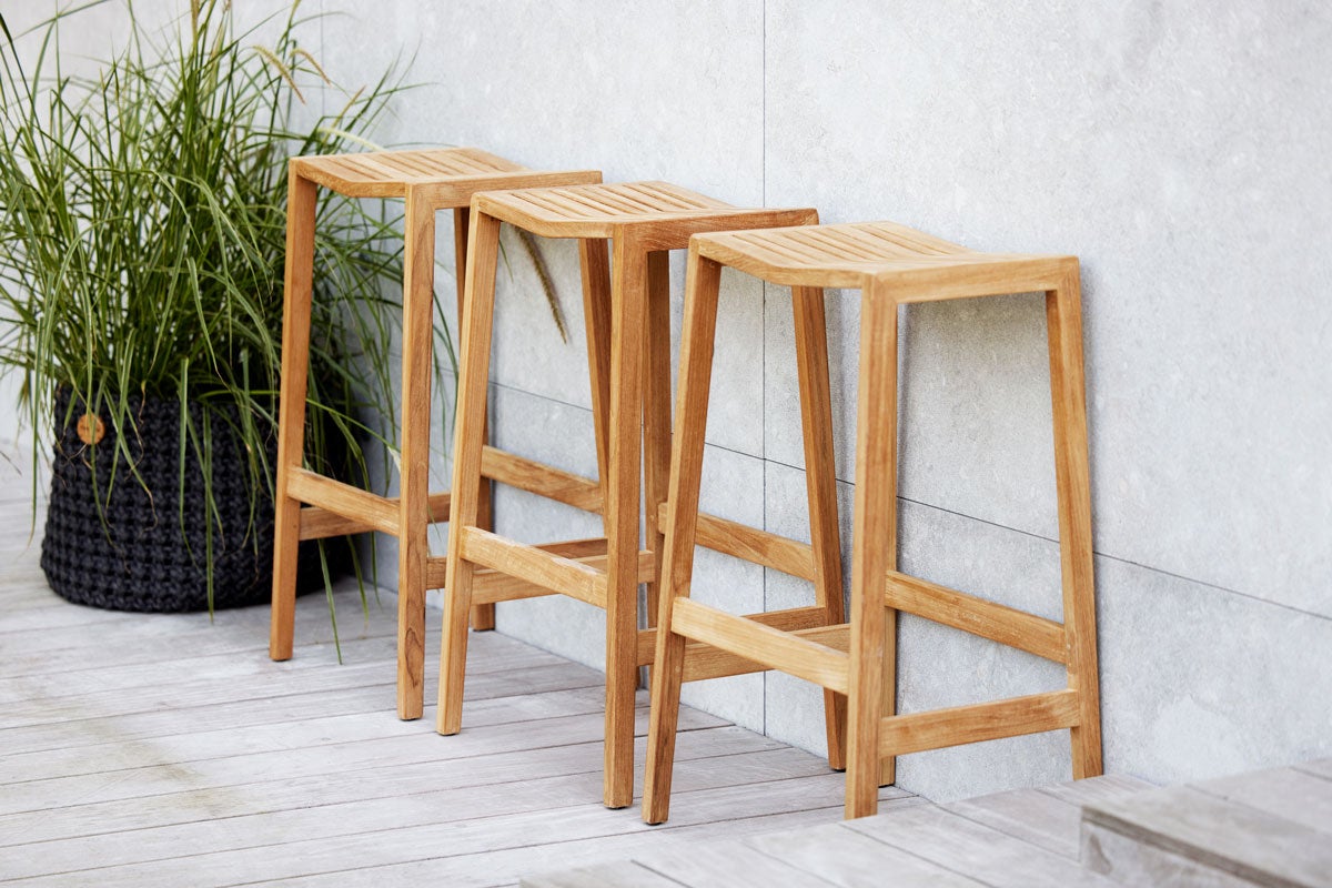 Flip-bar-stool
